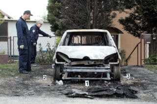 Zagreb: Ispred obiteljske ku?e u potpunosti izgorio automobil