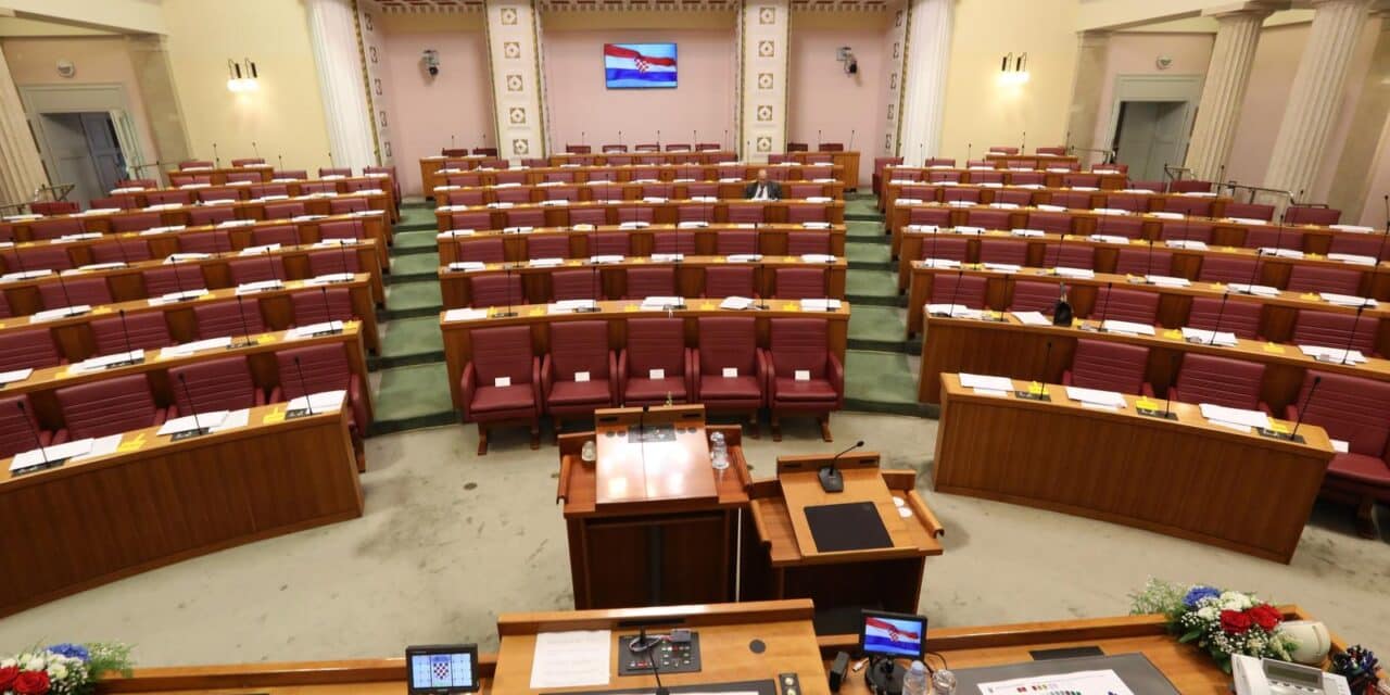 30. svibnja 1990. godine utemeljen je prvi demokratski izabrani Hrvatski sabor