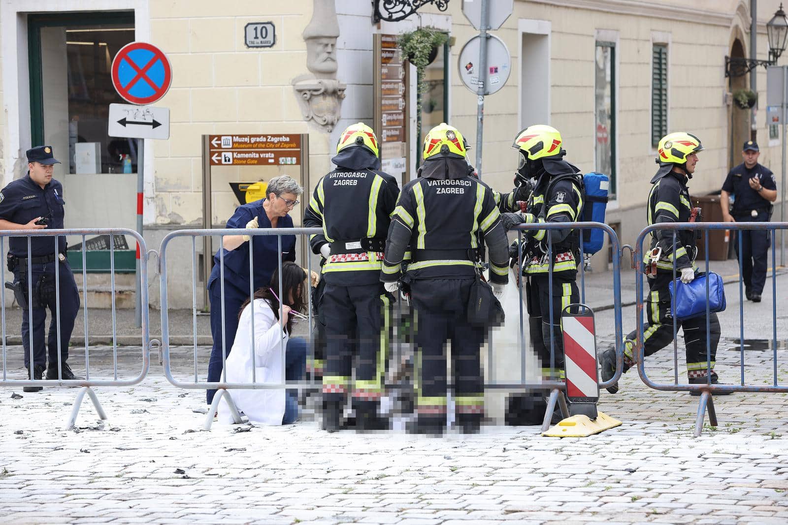 UZNEMIRUJUĆI SADRŽAJ Muškarac se zapalio na Markovom trgu ispred zgrade Vlade
