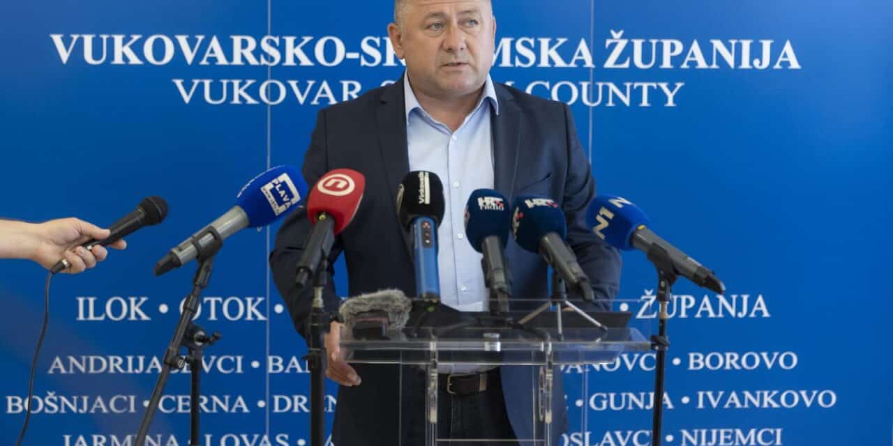Vukovar: Župan Damir Dekanić dao je izjavu medijima nakon prometne nesreće u kojoj je sudjelovao