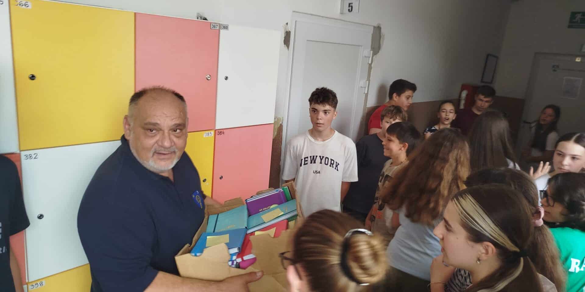 Podjela spomenara osmašima (7)