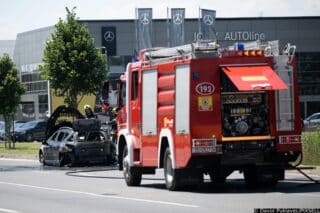 Zagreb: Vatrogasci stigli na Slavonsku aveniju gdje je gorio auto