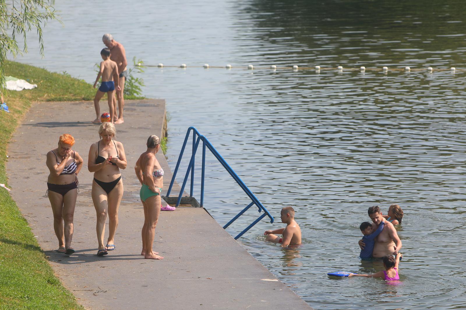 Karlovac: Mnogi su spas od toplinskog vala potražili uz Koranu