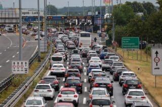 Zagreb: Kolona od sedam kilometara na naplatnoj postaji Lučko u smjeru mora