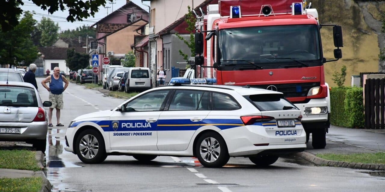 Slavonski Brod: Udar groma u obiteljsku kuću u Runjaninovoj ulici