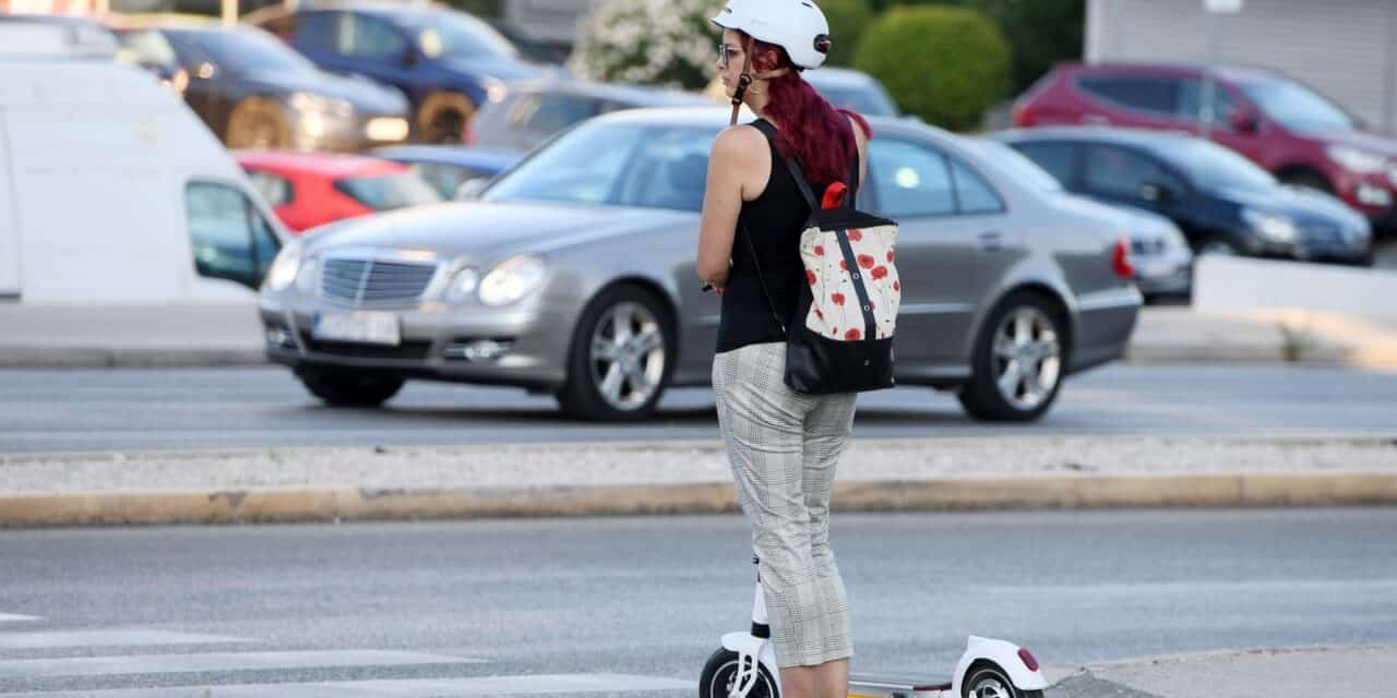Rast nesreća s električnim romobilima u Hrvatskoj među djecom i maloljetnicima zabrana