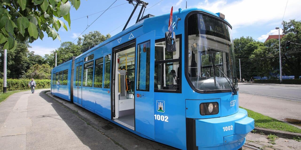 Zagreb: U podne sa stajališta Park Maksimir krenuo je voziti drugi po redu tramvaj iz Augsburga