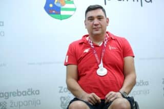 Župan Kožić primio bacača diska Velimira Šandora, osvajača srebrne medalje na POI u Tokiju