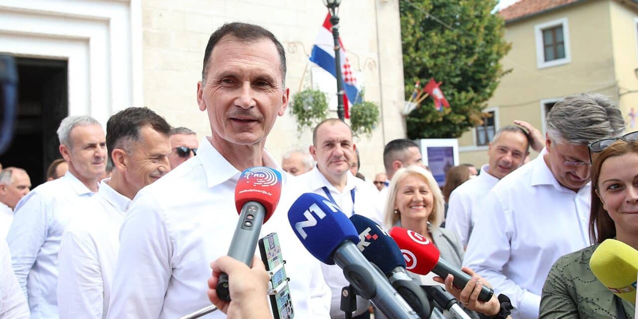 Sinj: Premijer Andrej Plenković s ministrima na 309. Sinjskoj alci