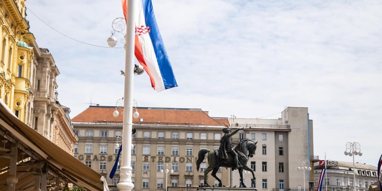 Zagreb: Zastave na zgradama i trgovima za Dan pobjede i domovinske zahvalnosti