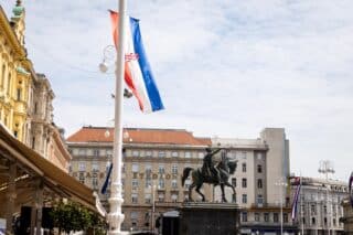 Zagreb: Zastave na zgradama i trgovima za Dan pobjede i domovinske zahvalnosti