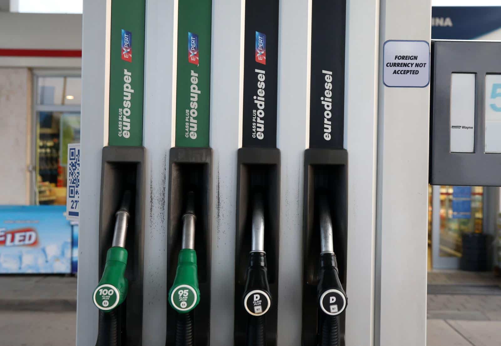 �ibenik: Od danas nove cijene goriva, i dizel i benzin jeftiniji