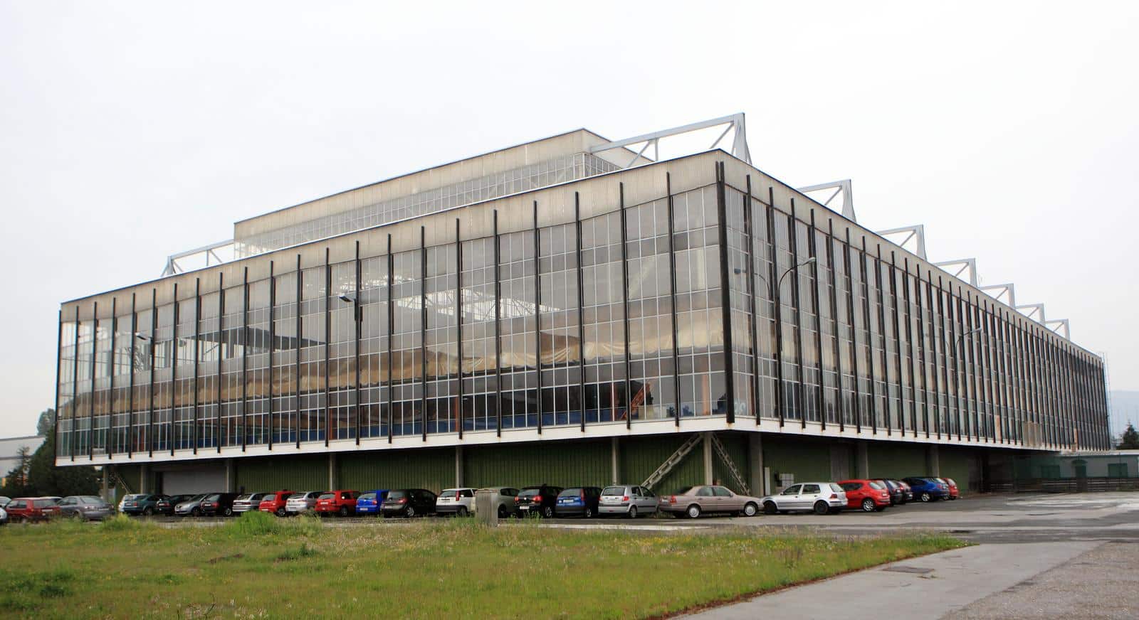 Zagreb: Zgrade izlo�benih paviljona na Zagreba?kom velesajmu