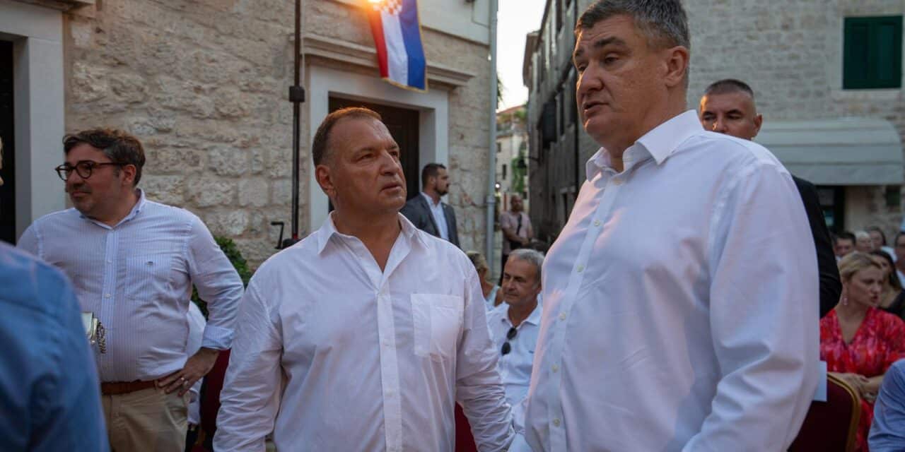 Jelsa: Predsjednik Milanović sudjelovao na svečanoj sjednici Općinskog vijeća Općine Jelsa