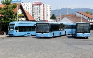 Zagreb: Pješački most koji spaja Kajzericu i okretište tramvaja