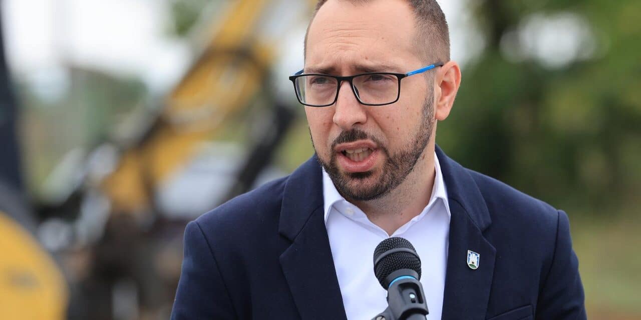 Zagreb: Gradonačelnik Tomašević sa suradnicima obišao radove u Grančarskoj ulici te održao redovitu konferenciju za medije