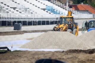 Zagreb: U tijeku su radovi na obnovi travnjaka na stadionu u Kranjčevićevoj