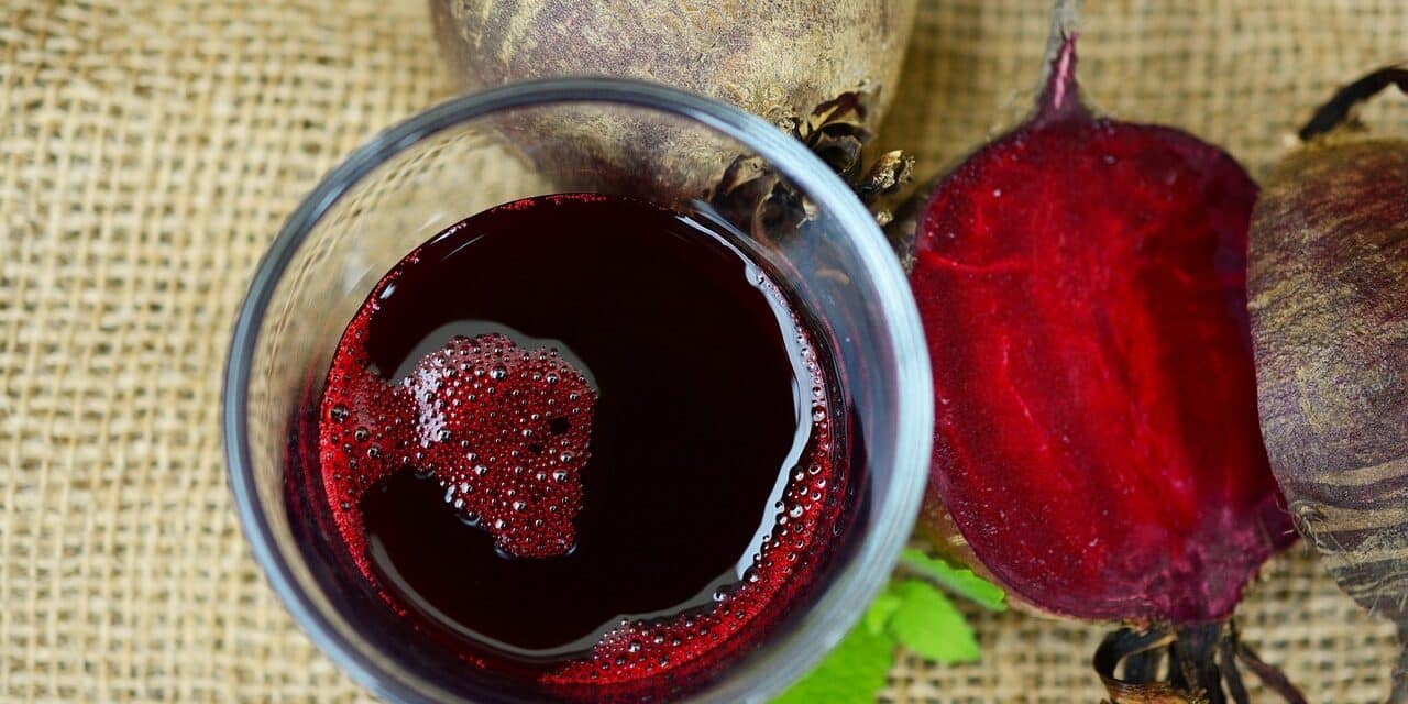 beetroot-juice-2512474_1280