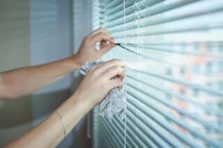 blinds-5928692_1920