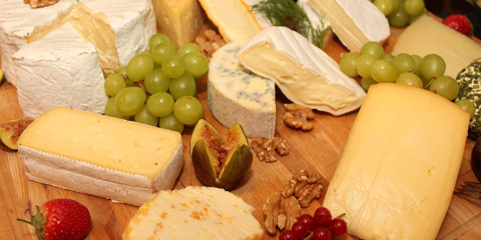 cheese-platter-1108564_1920