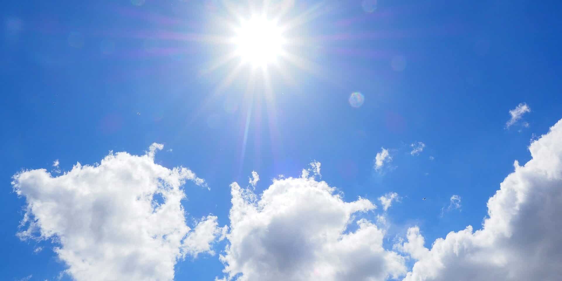 clouds-1117584_1920