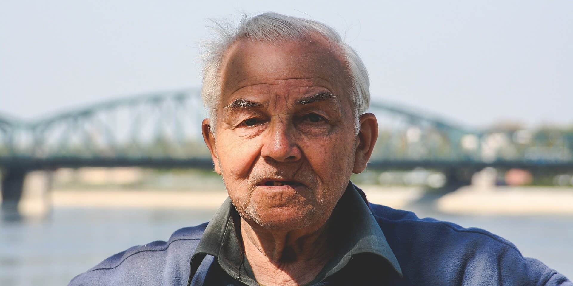 old-791360_1920