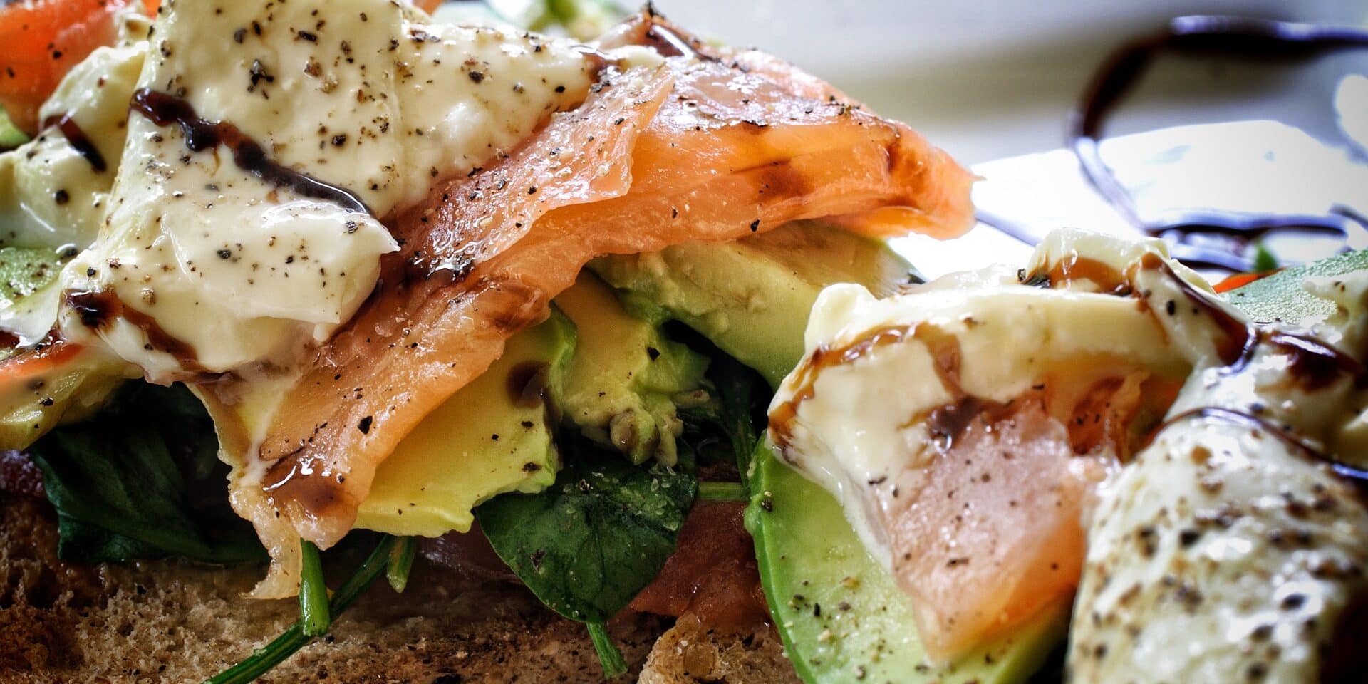 smoked-salmon-4602393_1920