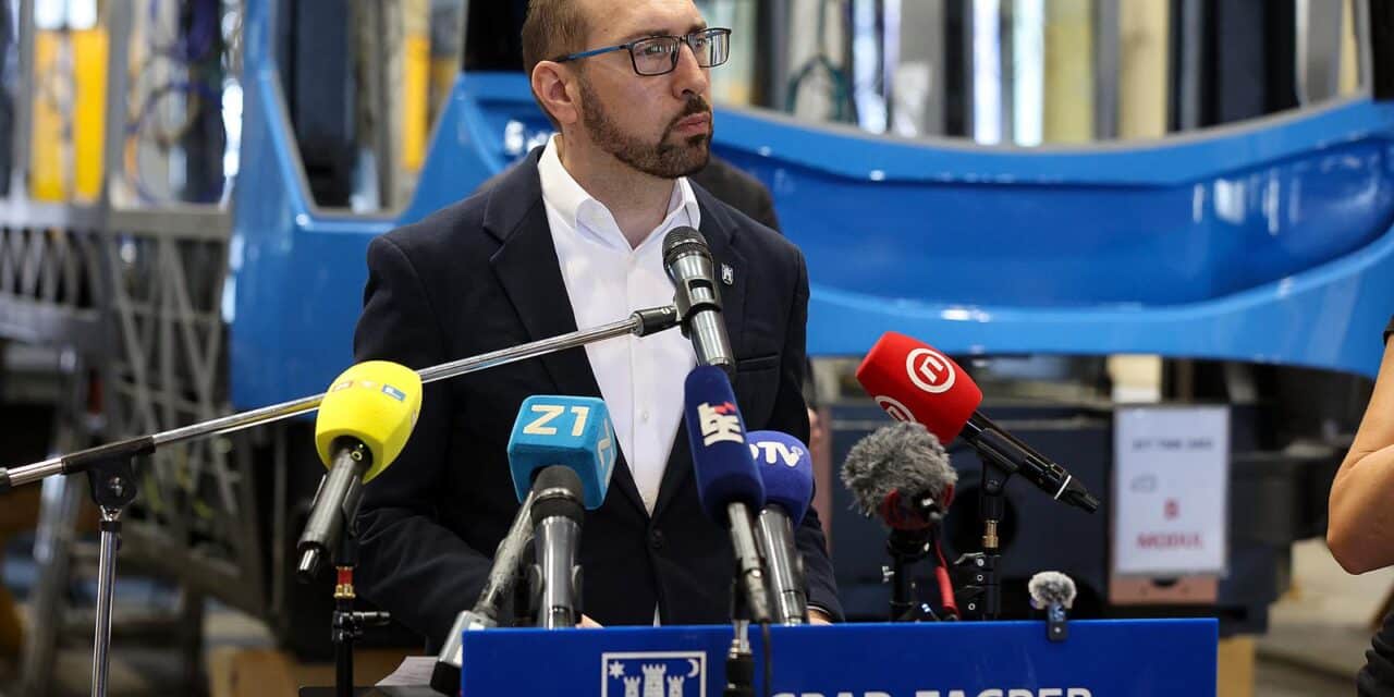 Zagreb: Konferencija za medije Tomislava Tomaševića i Danijele Dolenec