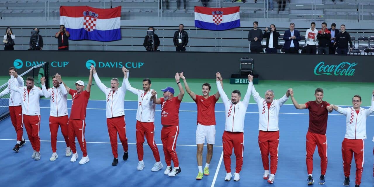 Varaždin: Davis cup, slavlje igrača hrvatske reprezentacije nakon pobjede od 4:0