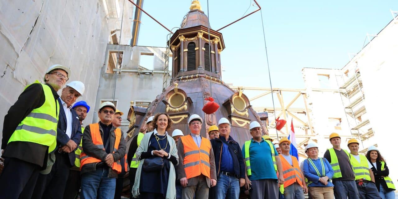 Zagreb: Podignuta prva kupola na tornjeve bazilike Presvetog Srca Isusova