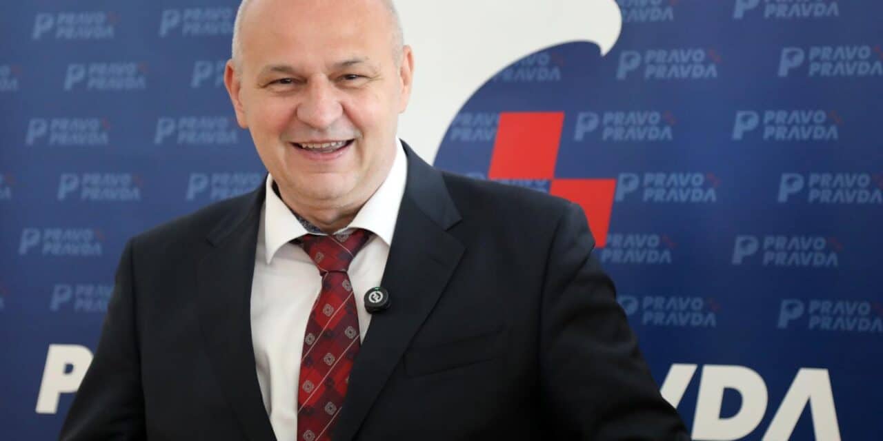 Šibenik: Konferencija za medije Mislava Kolakušića i Ivana Vilibora Sinčića