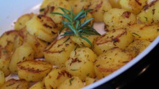 potatoes-721076_1920