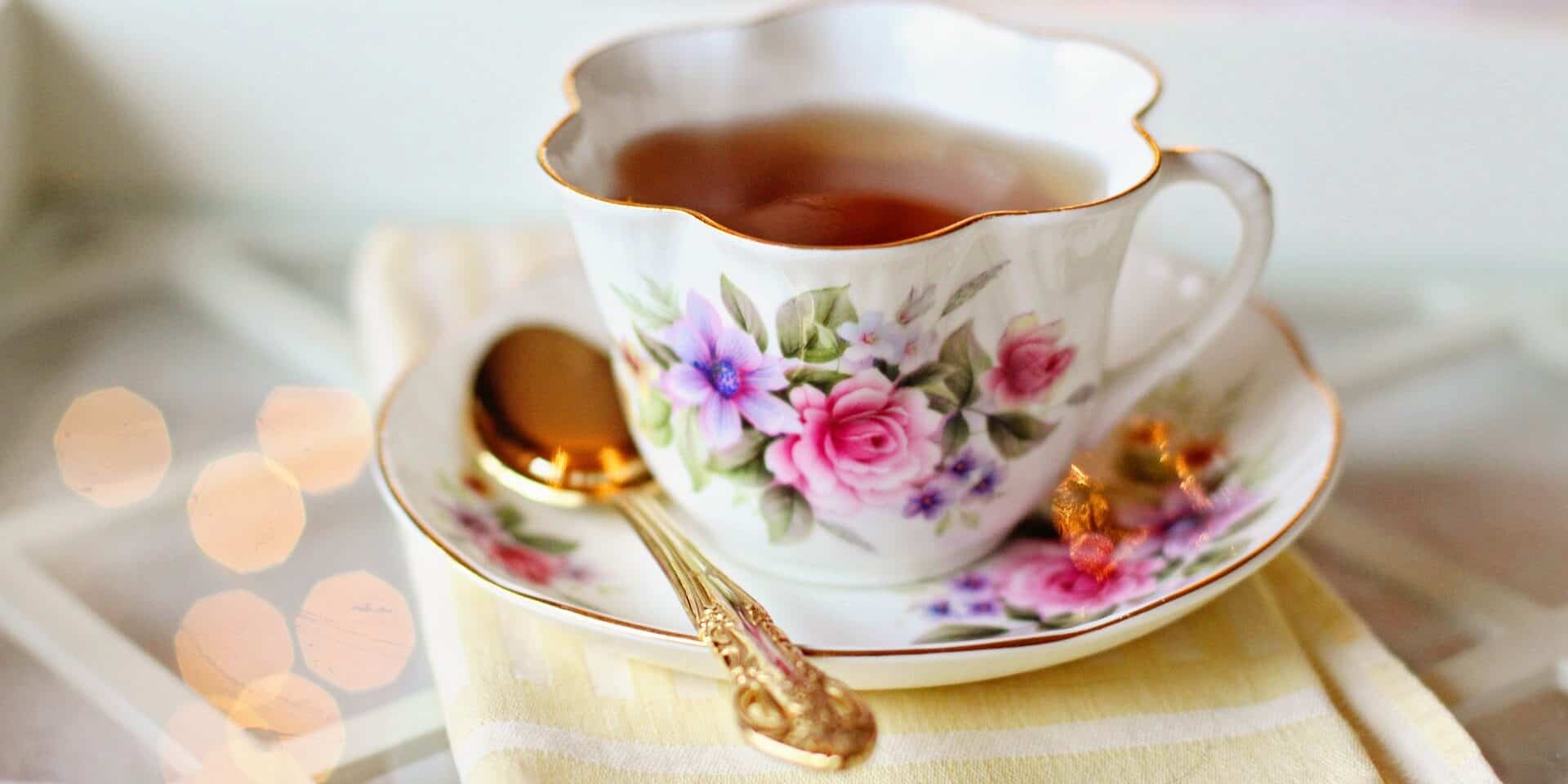 tea-cup-2107599_1920