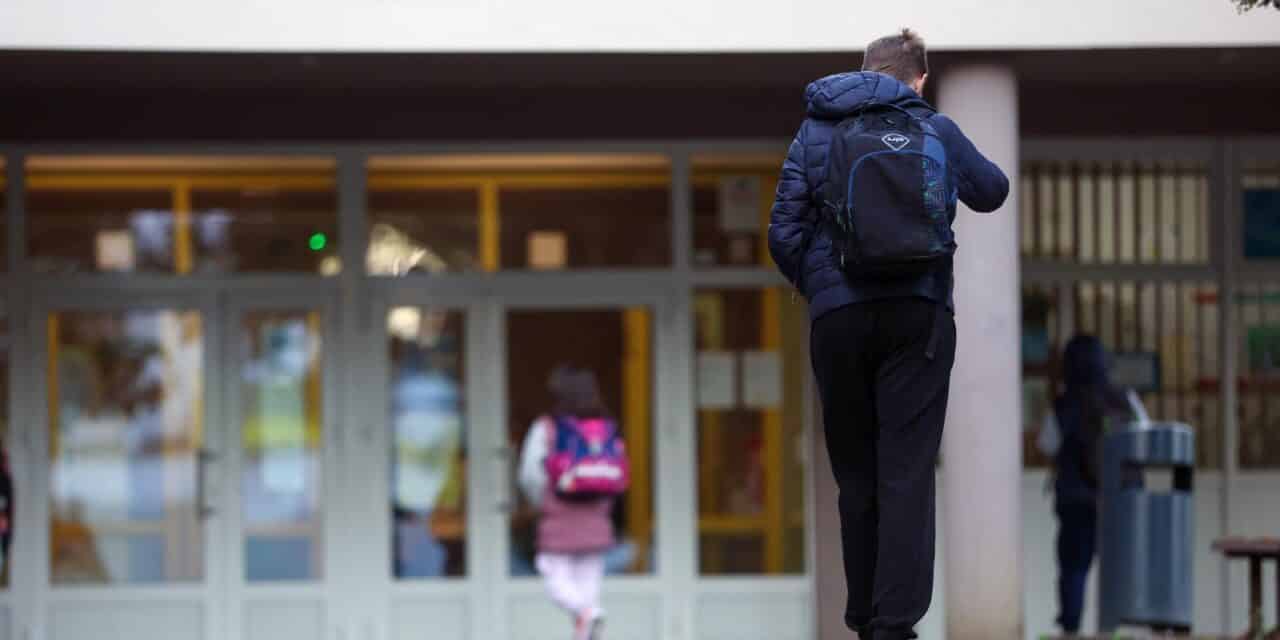 Zagreb: Nekoliko roditelja odlučilo je dati izjavu za medije vezano uz prosvjed zbog problematičnog učenika