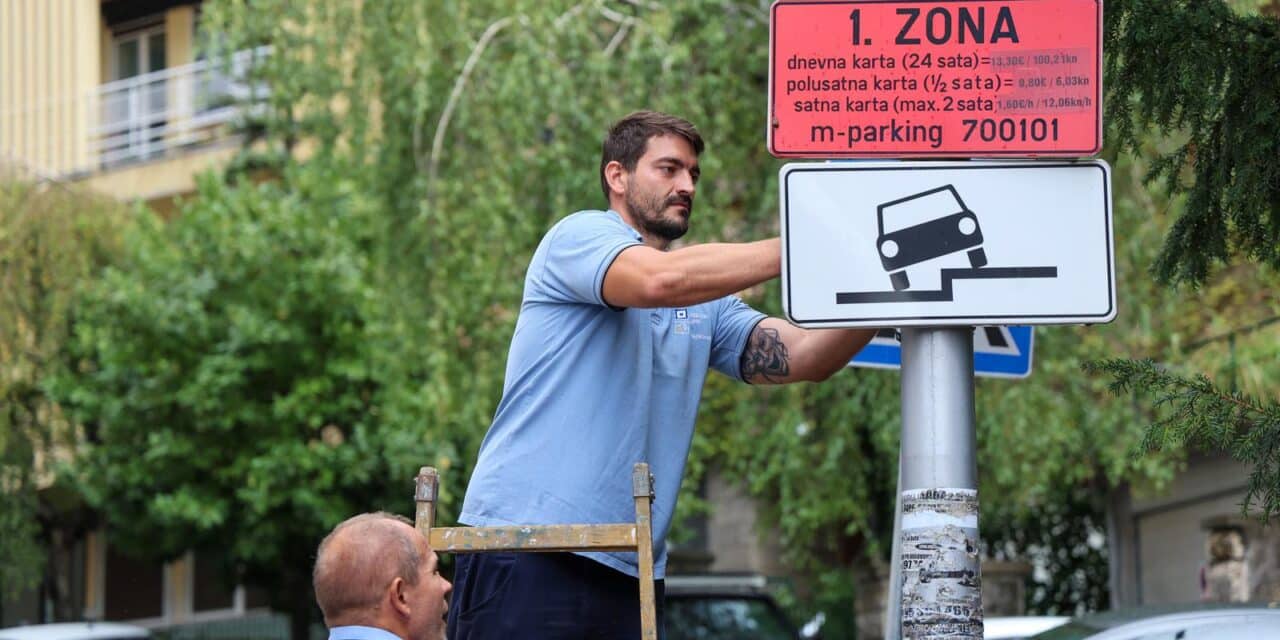 Zagreb: Postavljanje novih informacijskih ploča o novoj zoni parkinga