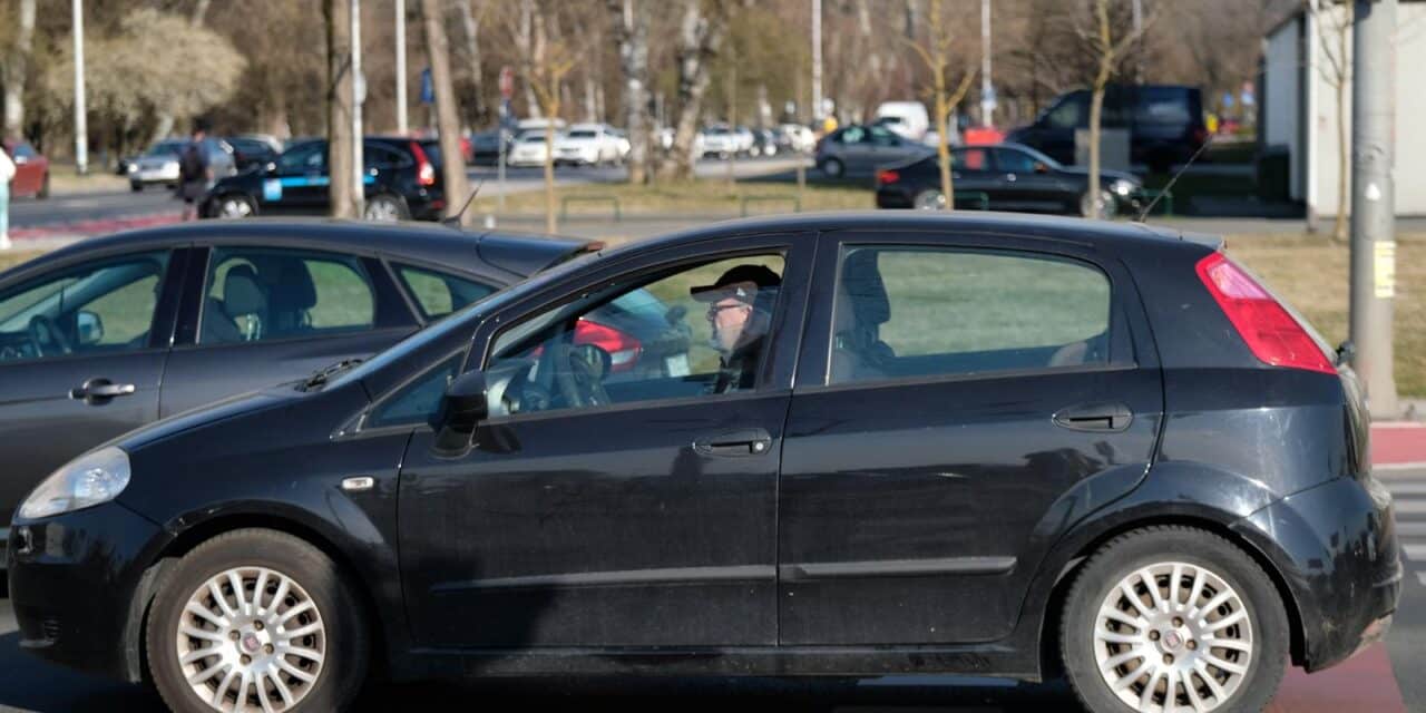 Unatoč visokim cijenama goriva, u autima i dalje po jedan putnik