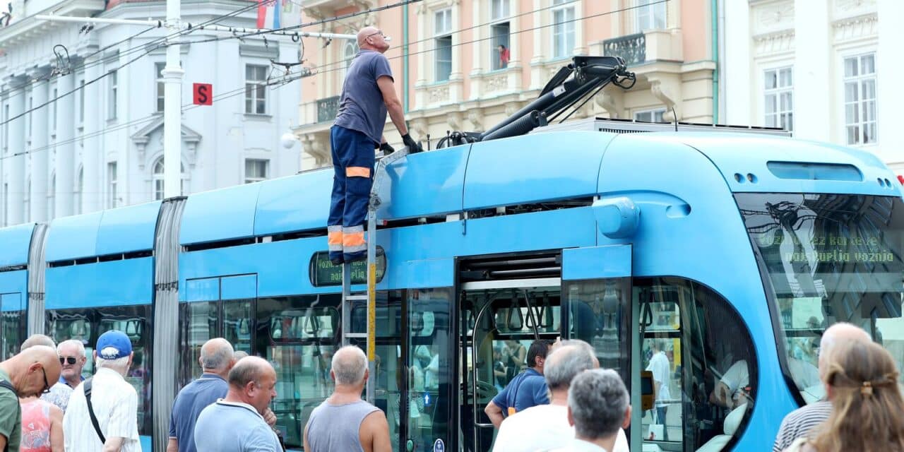 Zagreb: Zbog kvara tramvaja na Trgu bana Jelačića nastale gužve