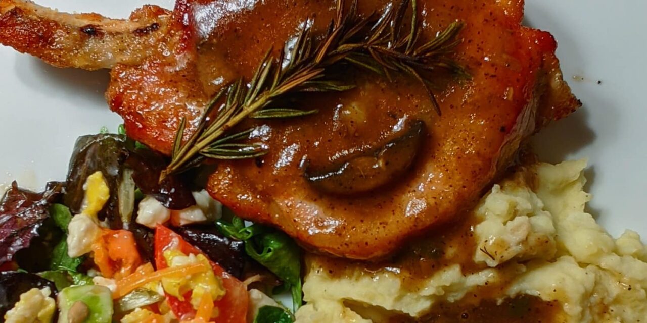 dinner-4929395_1920