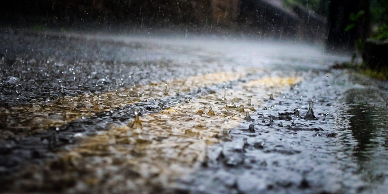 rain-84648_1280