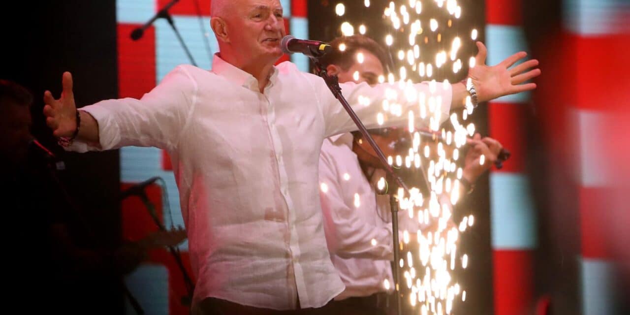 Koncert “Imotski ne zaboravi” na kojem nastupaju Bulić, Zečić i Thompson