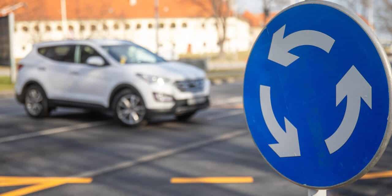 Osijek: Nova regulacija prometa na križanju kod Tvrđe – kružni tok zbog radova