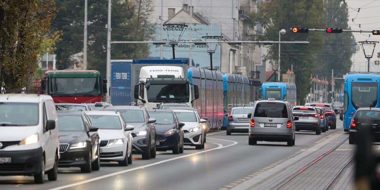 Zagreb: Velike gužve zbog zastoja tramvajskog prometa
