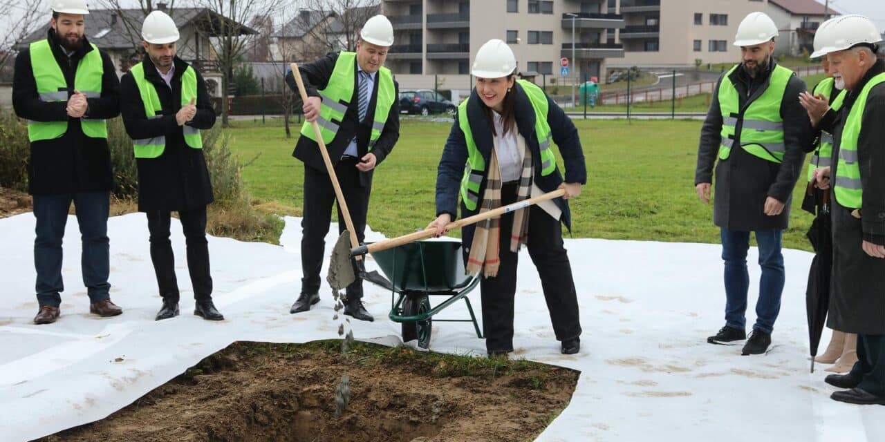 Bregana: Položen kamen temeljac za dogradnju OŠ Milana Langa