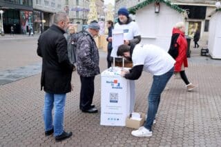 Zagreb: Nino Raspudić od jutra prikuplja potpise za suprugu Mariju