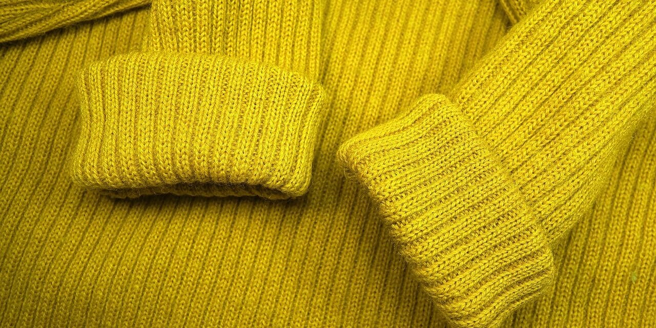 sweater-3124635_1280