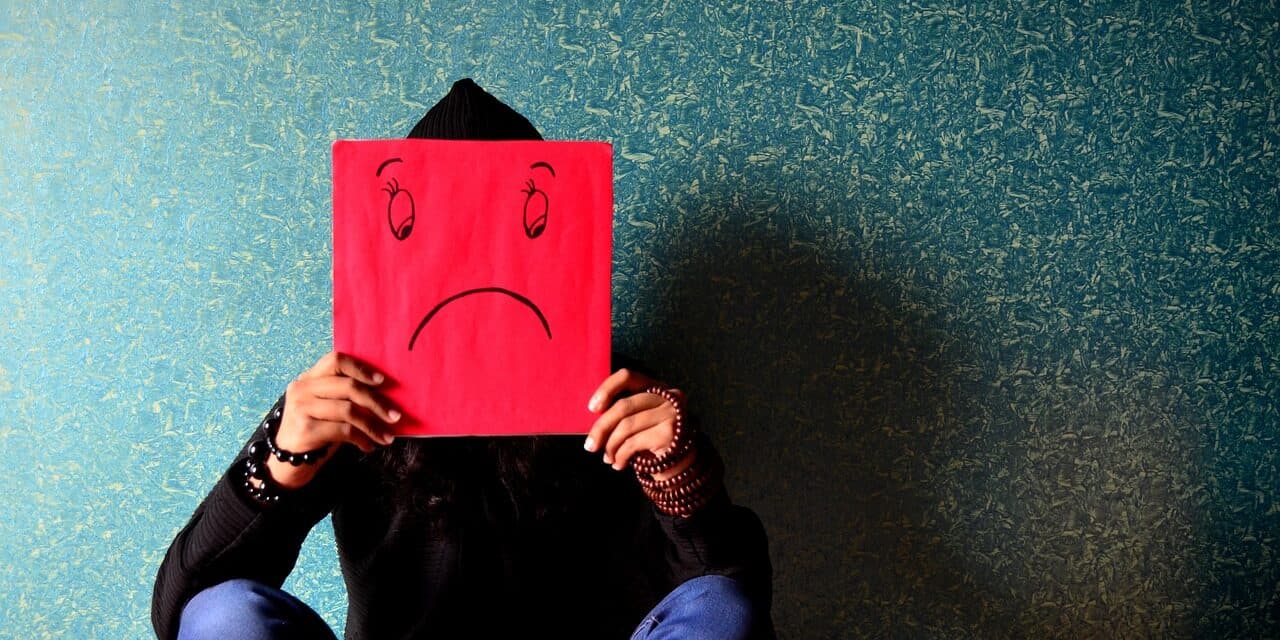 unhappy-389944_1280