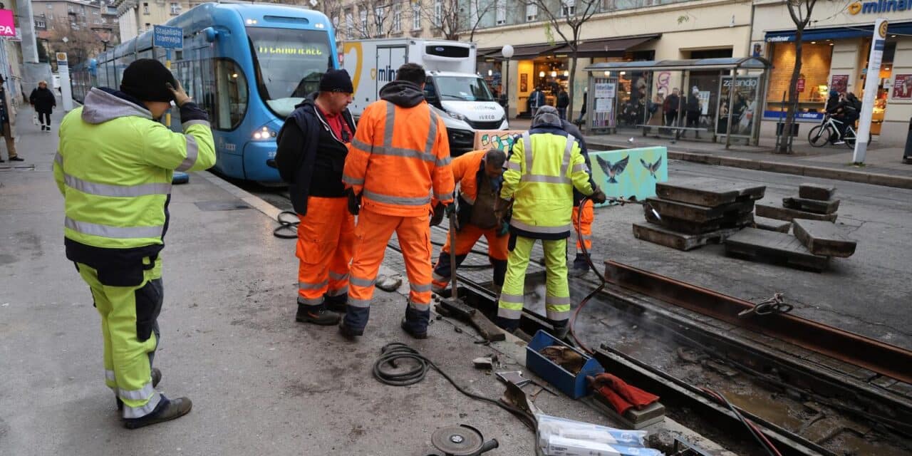 Zagreb: Zastoj tramvaja u Draškovićevoj ulici zbog puknuća tračnica