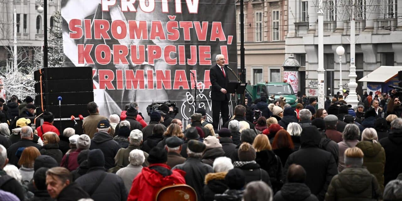 Zagreb: Prosvjed umirovljenika “Protiv siromaštva, korupcije i kriminala”