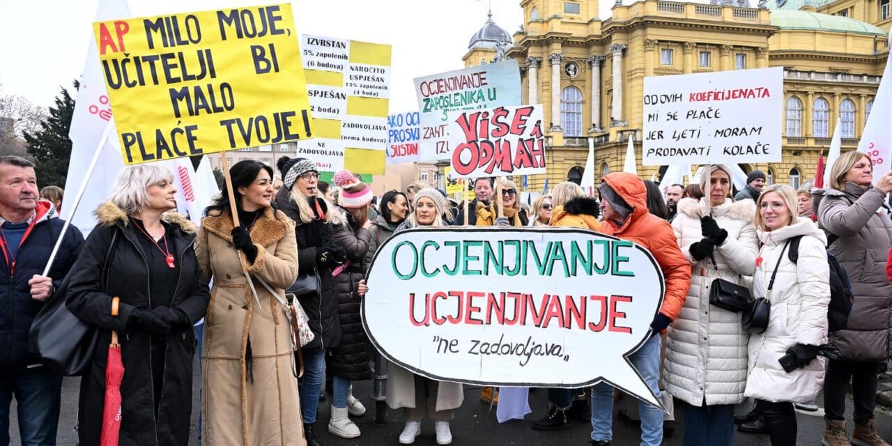 Zagreb: “Adventski prosvjed” prosvjetnih djelatnika