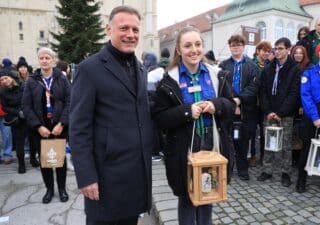 Zagreb: Izviđači donijeli Betlehemsko svjetlo mira u Hrvatsku